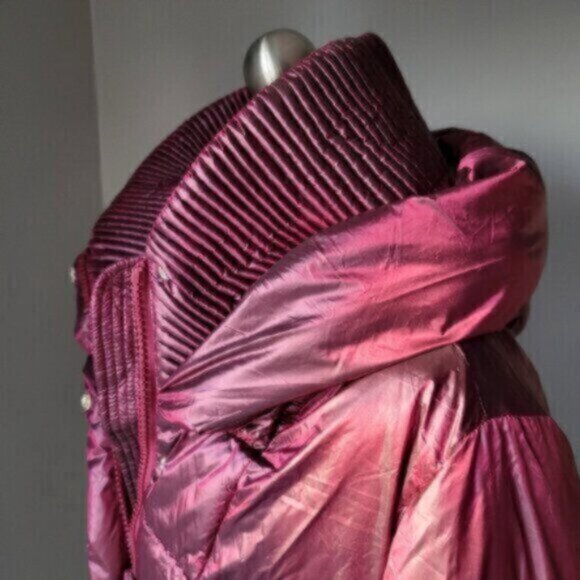 Raspberry Pearl Faux Down Puffer Coat by Badgley & Mischka Small - Picture 6 of 15
